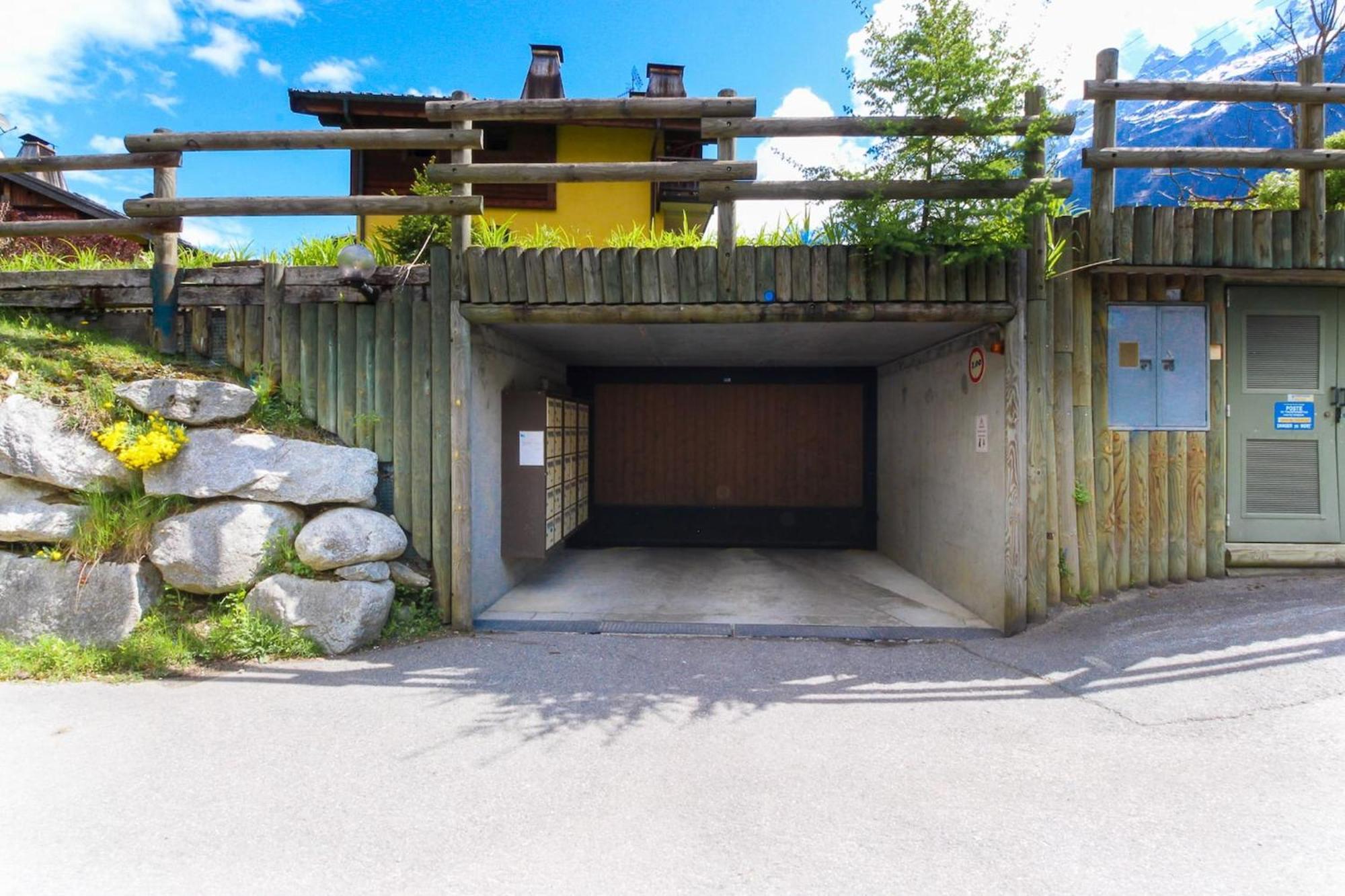 Les Capucins - Calm - Mont-Blanc - Lake Gaillland シャモニー エクステリア 写真